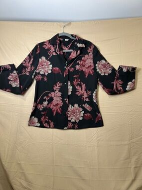 Source Unknown Black Blouse with Pink Floral Print